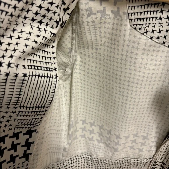 CAbi- Coupe Bomber Jacket Off-White and Black Jacket-Medium - Picture 8 of 10